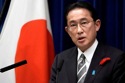 Премьер-министр Японии прервал рабочую поездку из-за запуска ракет КНДР