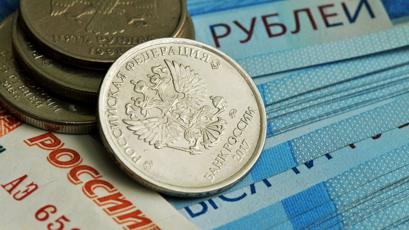 "Ромир" сообщил о росте "свободных денег" у россиян