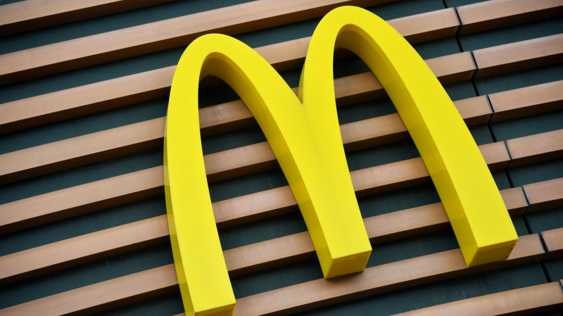 СМИ стало известно новое название McDonald's в России
