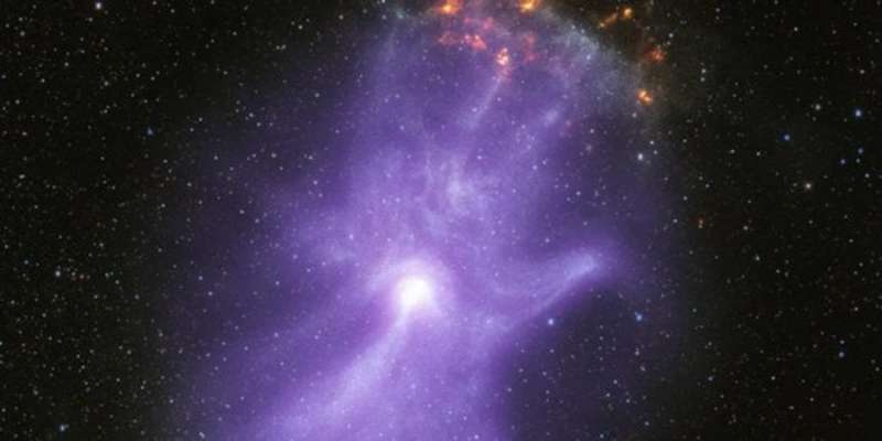 Відголос Гелловіну. NASA показало дивовижне зображення «космічної руки»