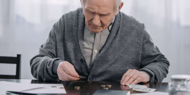 Пенсії-2023: які доплати отримають пенсіонери у грудні