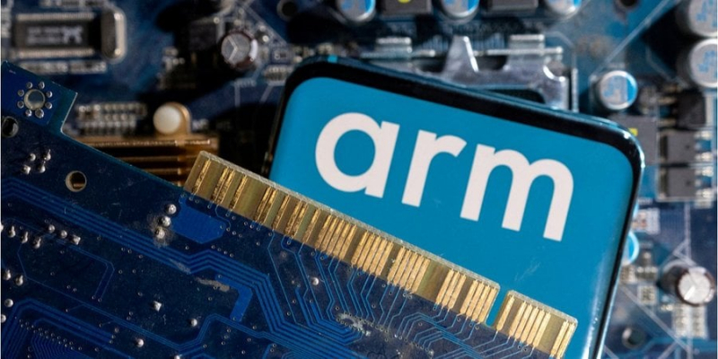 Британський виробник чипів Arm може залучити до $10 млрд у рамках найбільшого IPO року