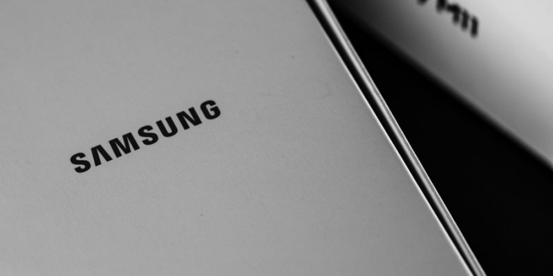 Гонитва за якістю зйомки. Samsung готується випустити 440-мегапіксельну камеру — ЗМІ