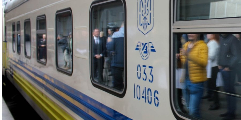 «Не перший подібний випадок». Угорщина скасувала три поїзди до України — Укрзалізниця